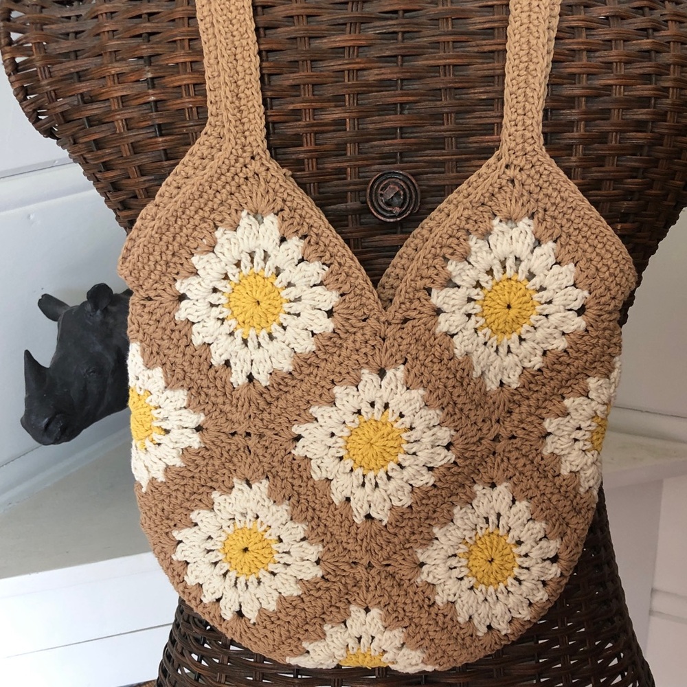 Crochet Daisy Bag